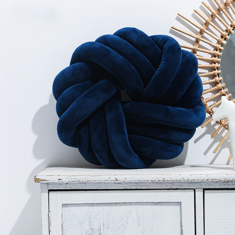 Knotted Cushion