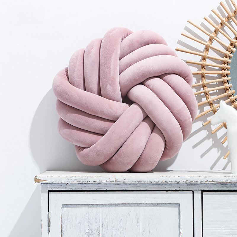 Knotted Cushion