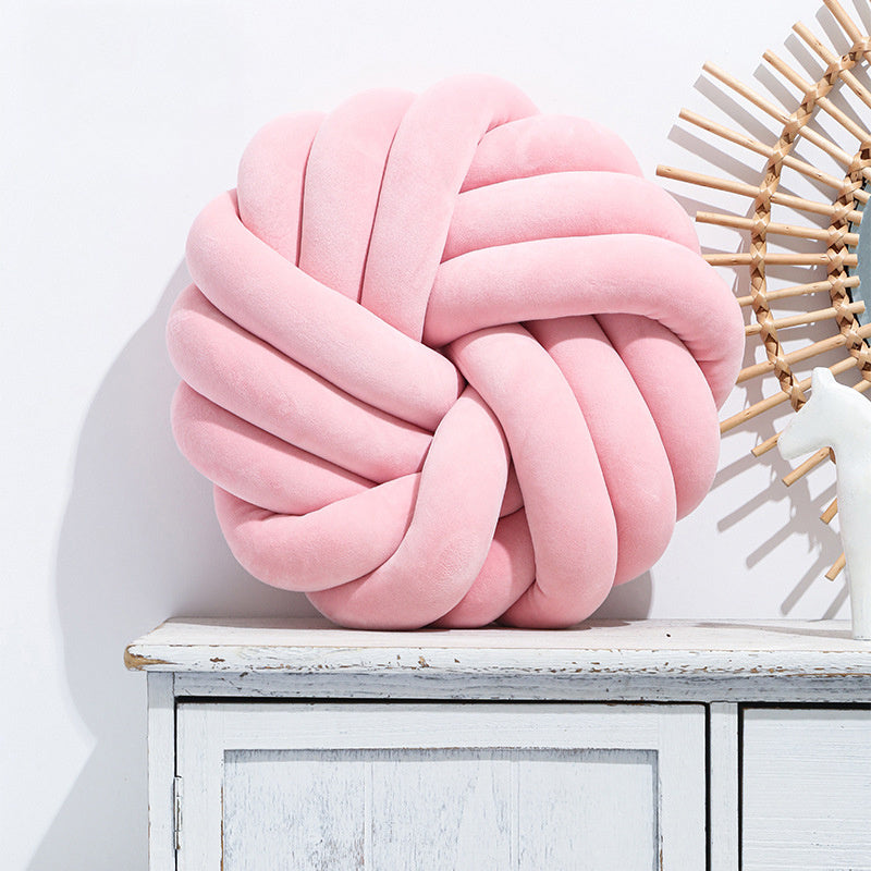 Knotted Cushion
